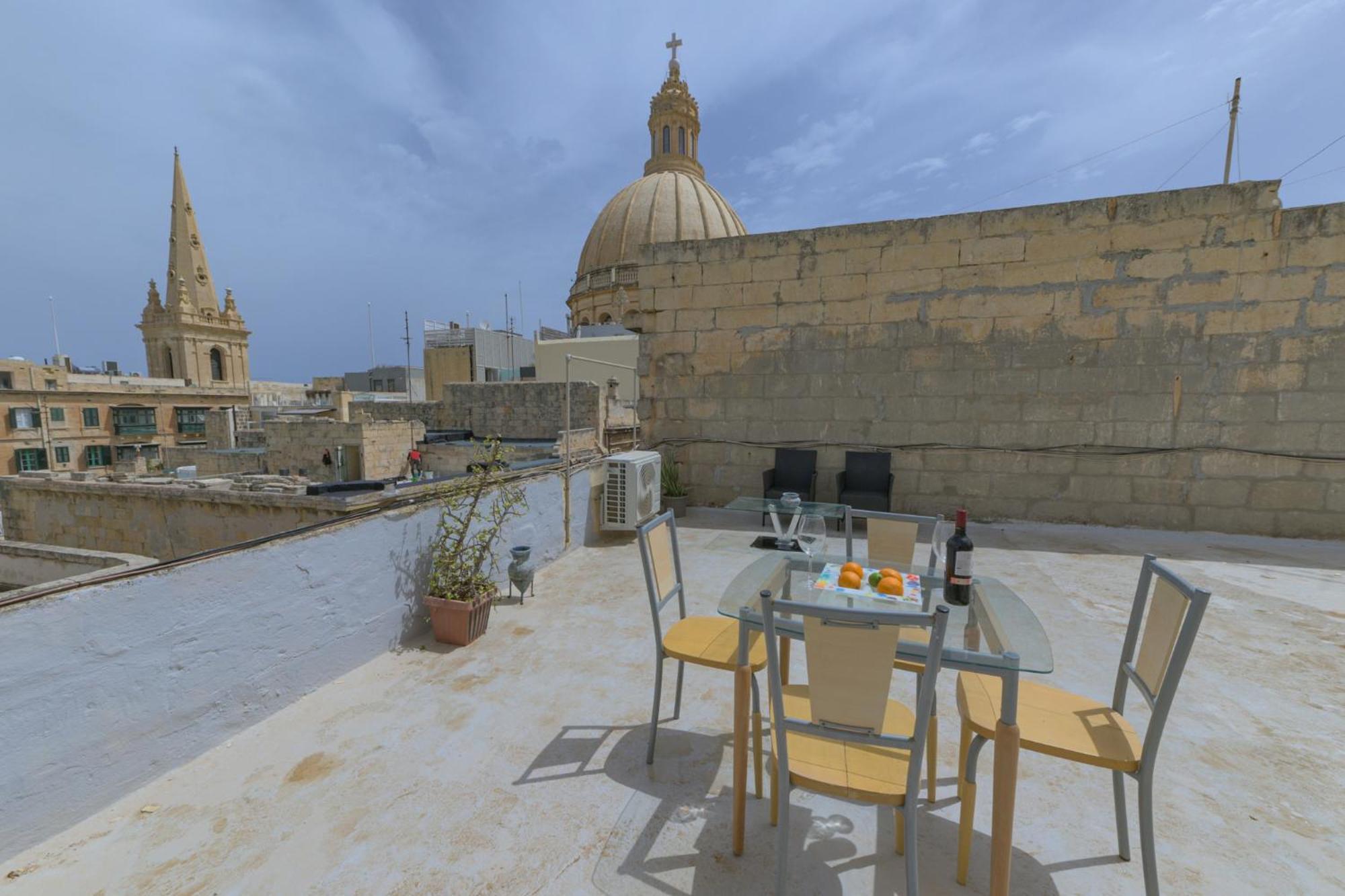 Stylish Valletta 2 Bedrooom City Centre Apartment With Terrace エクステリア 写真